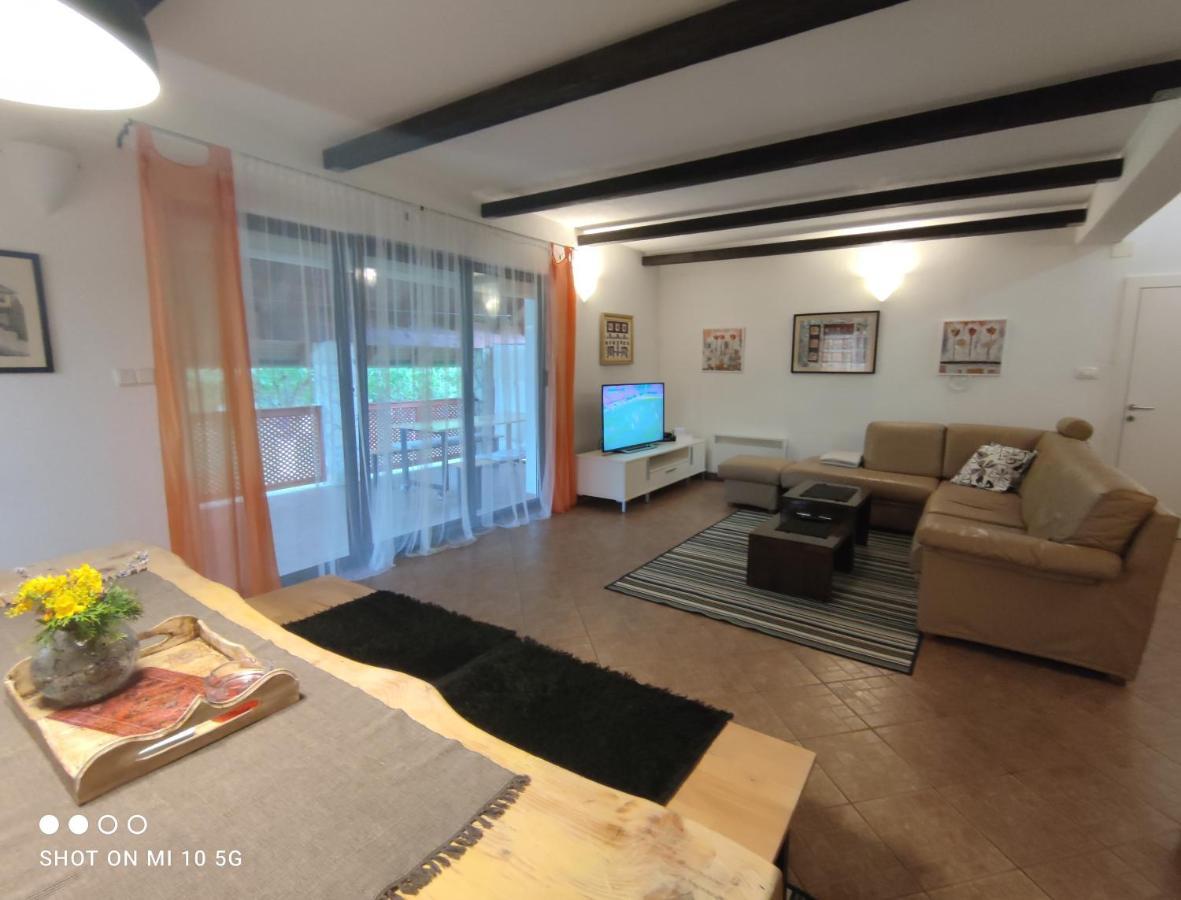 Mila Holiday Home Lohovo Dış mekan fotoğraf