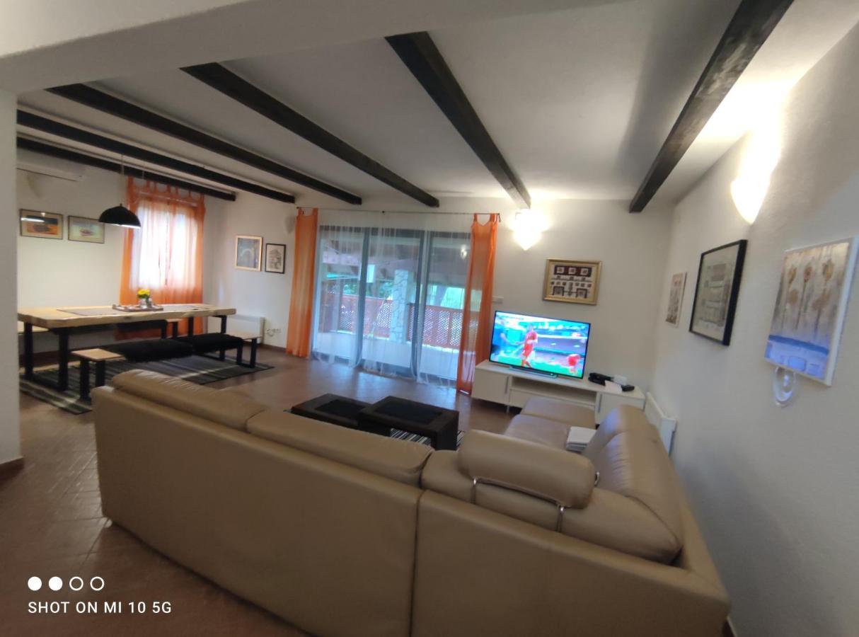 Mila Holiday Home Lohovo Dış mekan fotoğraf